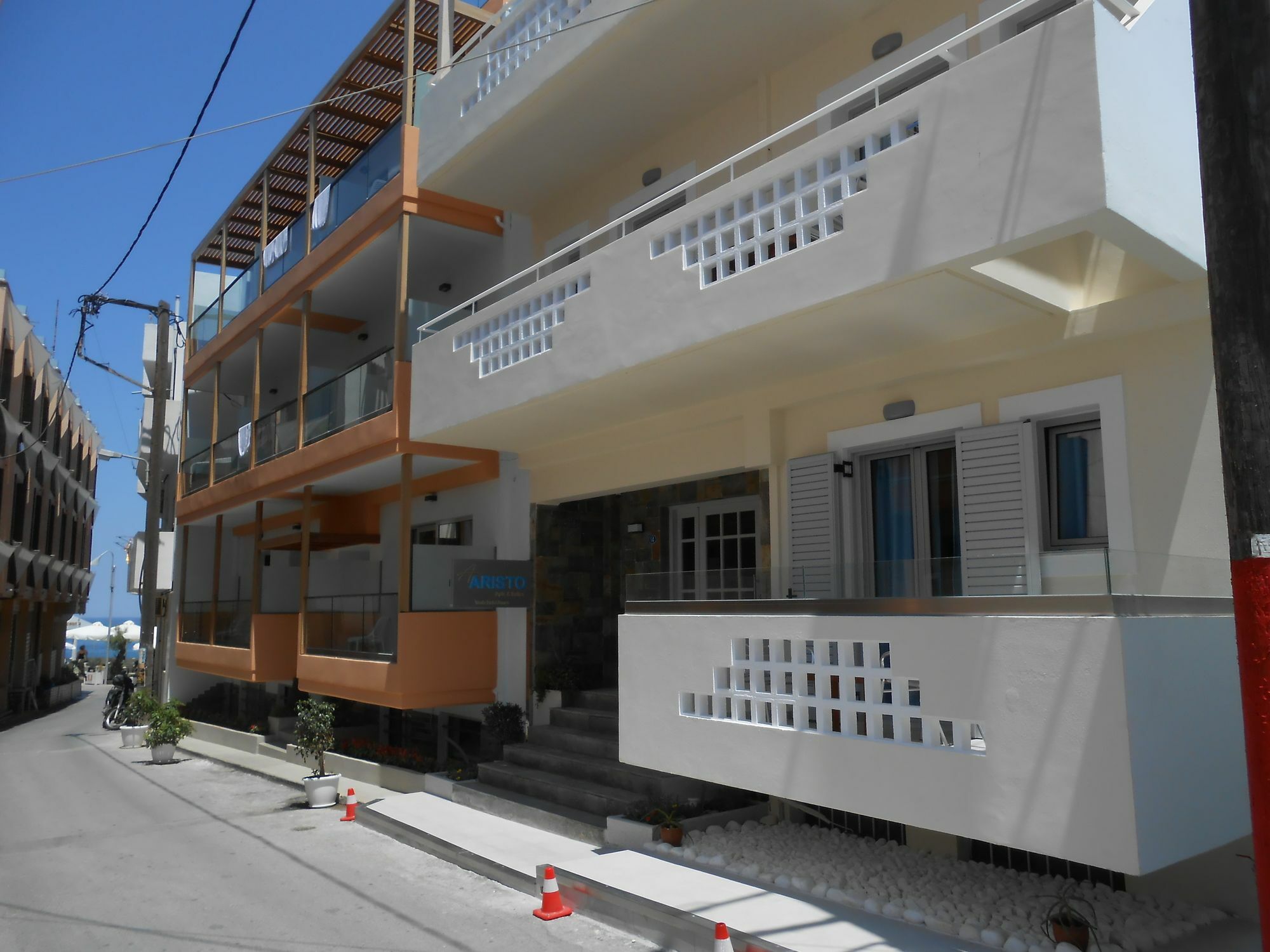 Aristo Apts แอร์ซอนิสซอส ภายนอก รูปภาพ